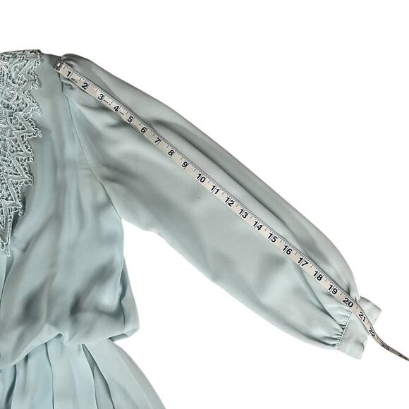 Vintage Light Blue Midi Dress Long Sleeve Elegant Open Lace Collar Shoulder Pads - Picture 11 of 12